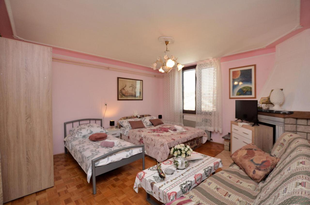 Apartments Medelin Rovinj Exterior photo